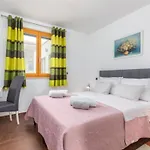 Βίλα Casa Gigi With Swimming Pool - Four Bedroom