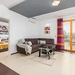 Casa Gigi With Swimming Pool - Four Bedroom Μεντουλίν
