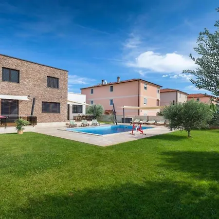 Casa Gigi With Swimming Pool - Four Bedroom