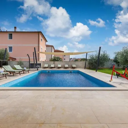 וילה Casa Gigi With Swimming Pool - Four Bedroom *