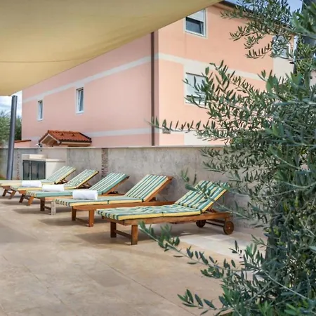 Casa Gigi With Swimming Pool - Four Bedroom *