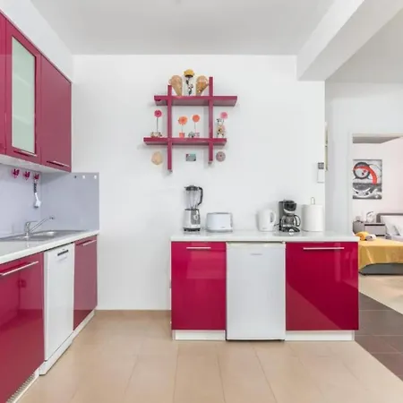 Casa Gigi With Swimming Pool - Four Bedroom Villa *
