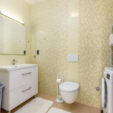 Casa Gigi With Swimming Pool - Four Bedroom * מדולין