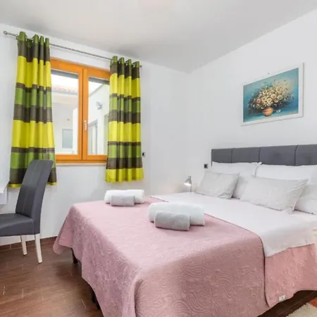 וילה Casa Gigi With Swimming Pool - Four Bedroom