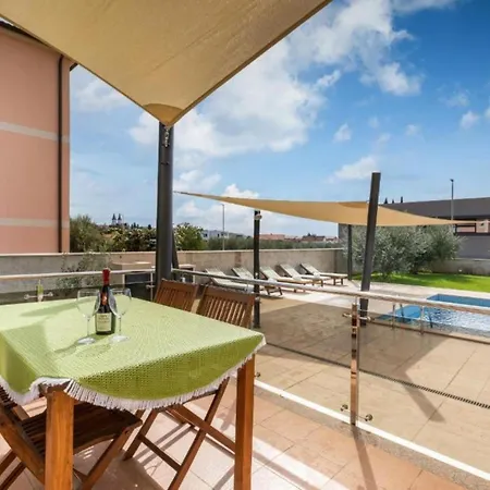 Casa Gigi With Swimming Pool - Four Bedroom