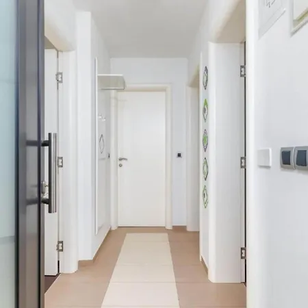Casa Gigi With Swimming Pool - Four Bedroom *